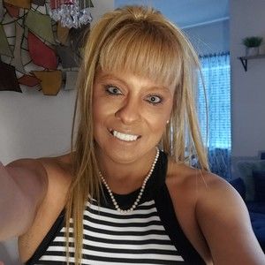 Meet your Posher, Gina